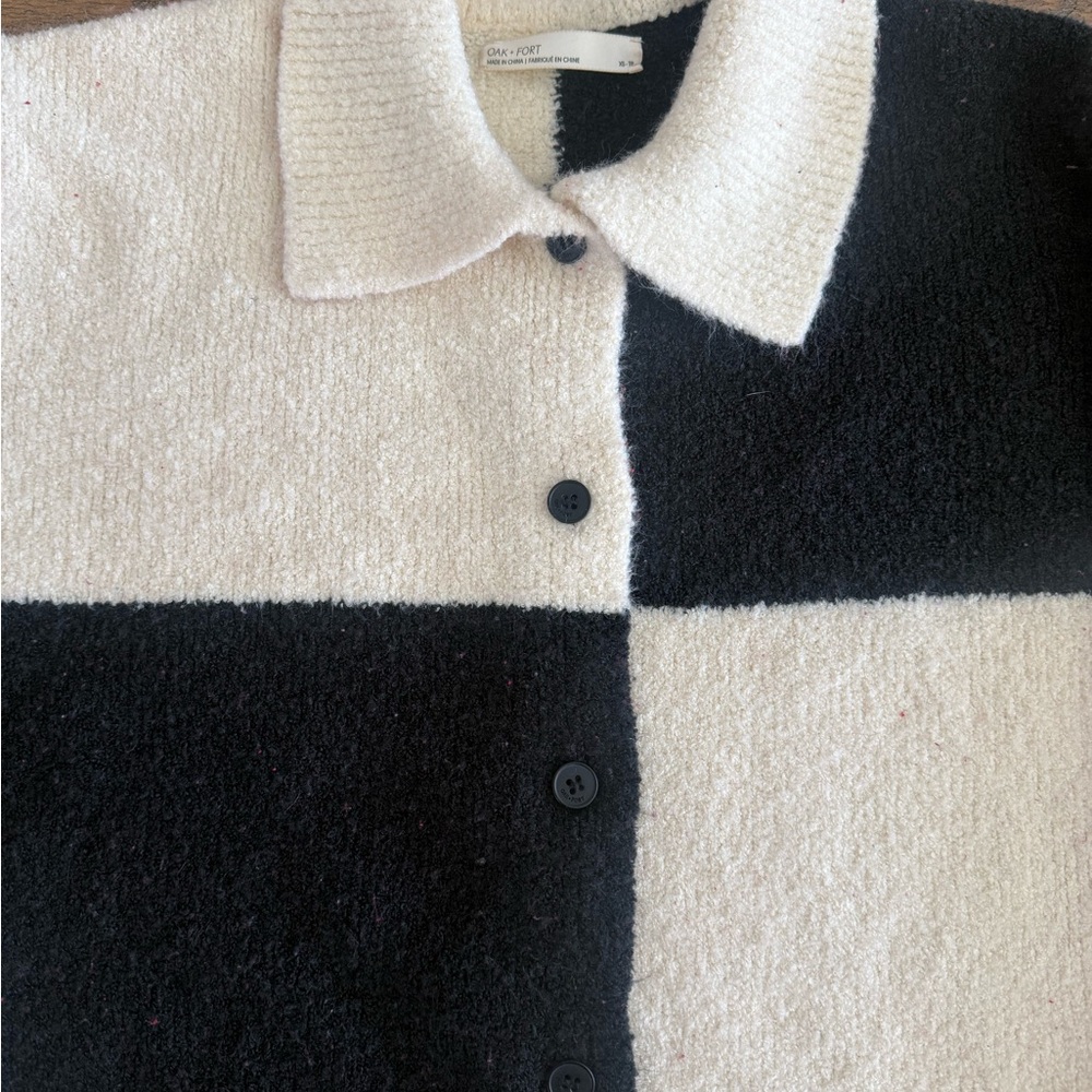 OAK + FORT Black and Cream Colorblock Blazer - Picture 2 of 6